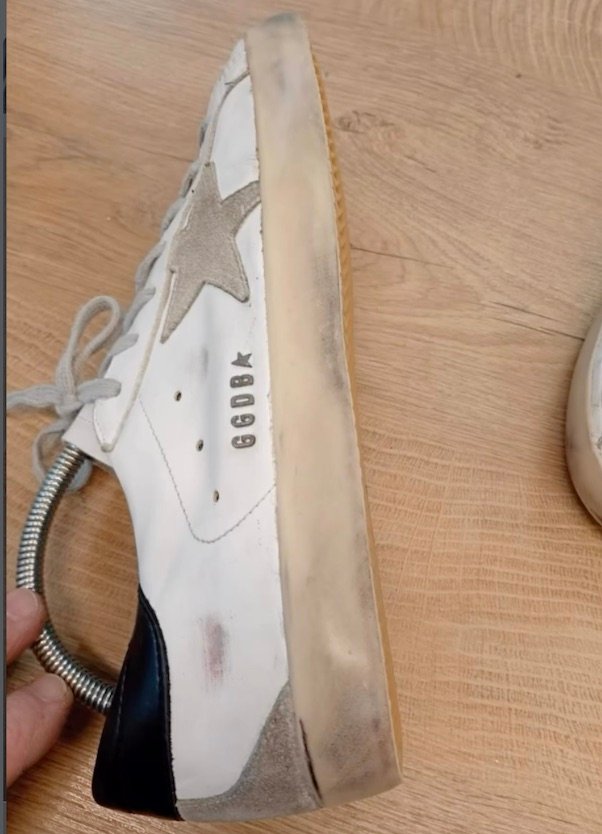 Schuhreparatur – Calzoleria Max & Katy